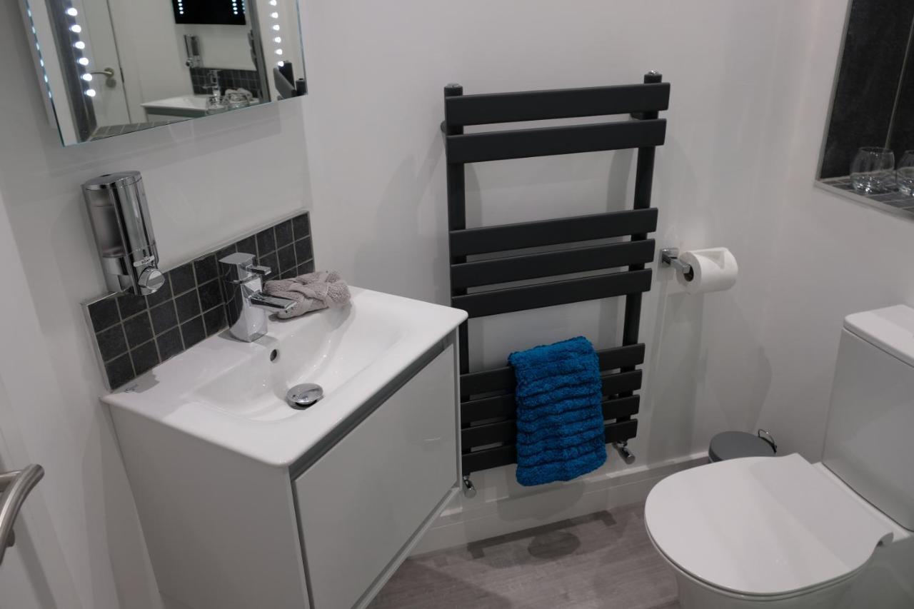 Rosemary House Brs Airport Accommodation Winford Εξωτερικό φωτογραφία
