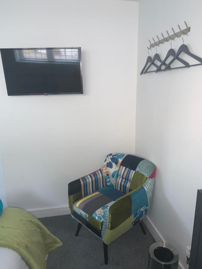 Rosemary House Brs Airport Accommodation Winford Εξωτερικό φωτογραφία